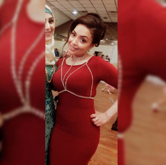 Evening Gown - Picture 6 of 7